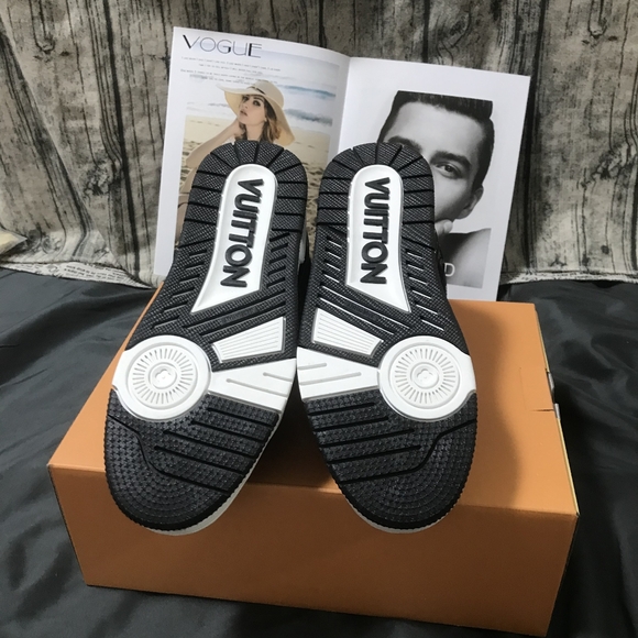 ❗RARE🔥Louis Vuitton LV Trainer Sneakers EU39 - Picture 6 of 8